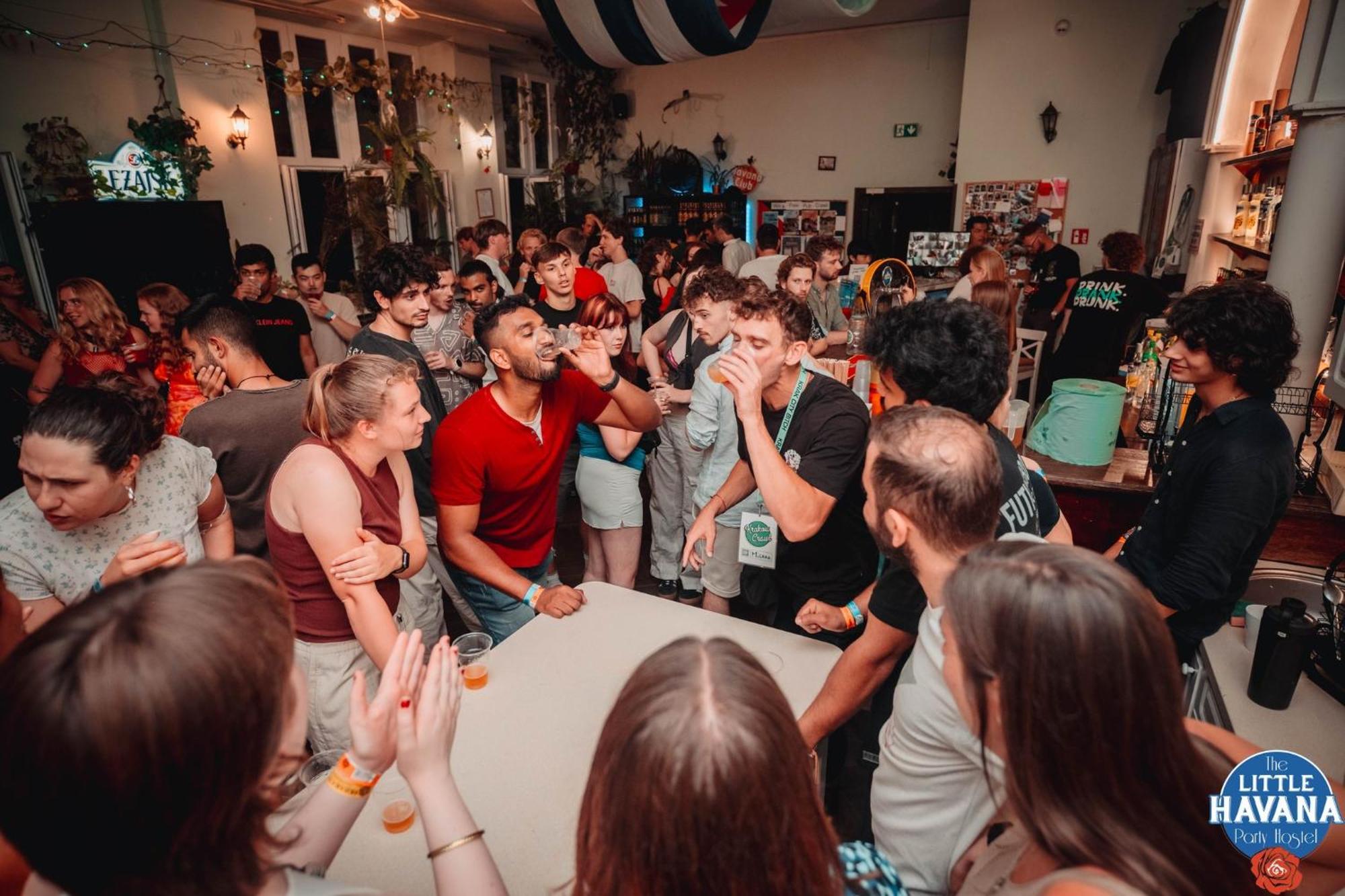 The Little Havana Party Hostel — Fotos 1